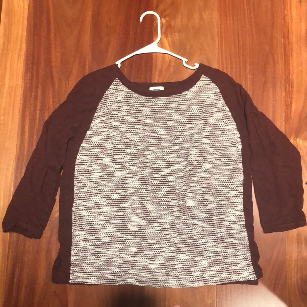 Quarter sleeve sweatshirt